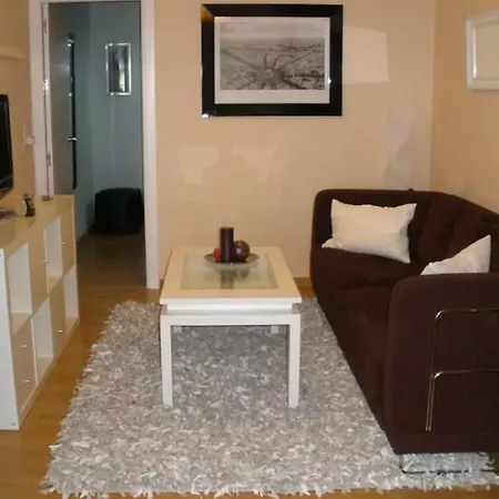 Flor House 104125 By Mo Apartment